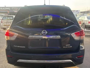 2015 Nissan Pathfinder SL