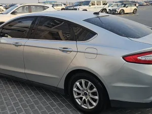 2016 فورد فيجن S