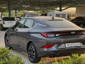2023 JAC J7