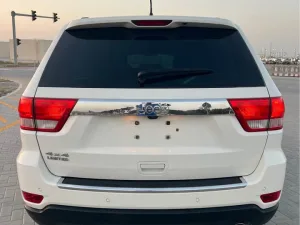 2012 جييب جراند شيروكي Laredo E