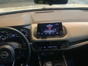 2023 نيسان روج SV