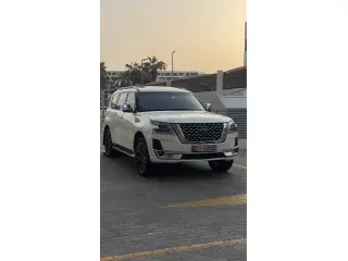 2016 Nissan Patrol في Dubai سيارة مستعملة