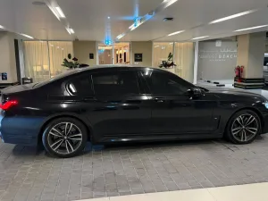 2020 BMW 7-Series 730i