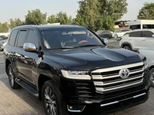 2011 Toyota Land Cruiser Grand Touring