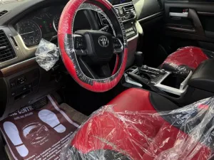 2011 Toyota Land Cruiser Grand Touring