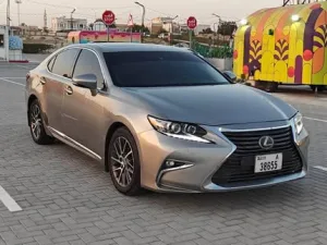 2016 لكزس ES - اي اس Es350