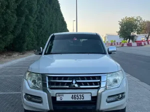 2015 Mitsubishi Pajero GLS