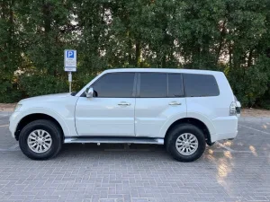 2015 Mitsubishi Pajero GLS