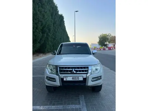 2015 Mitsubishi Pajero GLS