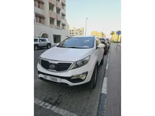 2014 Kia Sportage في Dubai سيارة مستعملة