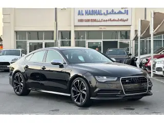 2016 Audi S7 in Sharjah used car