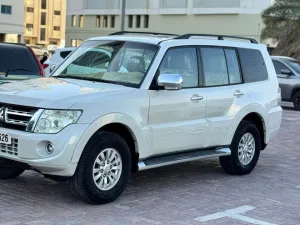 2012 ميتسوبيشي باجيرو GT