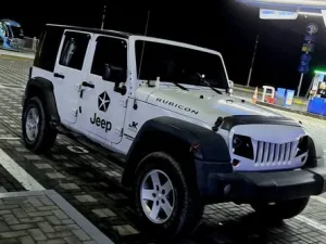2011 جييب رانجلر انليميتد Sahara Altitude