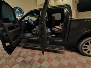 2011 Ford F150 Lariat