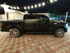 2011 Ford F150 Lariat