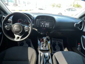 2020 كيا سول Turbo
