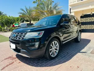2016 Ford Explorer في Dubai سيارة مستعملة