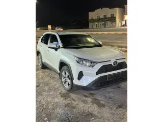 2022 Toyota Rav4 في Sharjah سيارة مستعملة