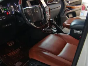 2014 Lexus LX 570 No Trim
