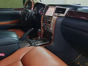 2014 Lexus LX 570 No Trim