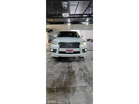 2014 Lexus LX 570 No Trim