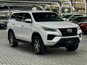 2023 Toyota Fortuner Smart