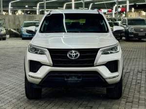 2023 Toyota Fortuner Smart