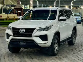 2023 Toyota Fortuner في Ajman سيارة مستعملة