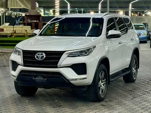 2023 Toyota Fortuner Smart