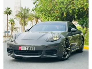 2014 Porsche Panamera in Abu Dhabi used car