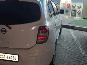 2014 نيسان ميكرا Acenta