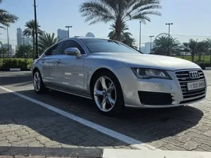 2013 اودي آي ٧ Premium Plus