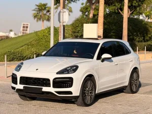 2020 Porsche Cayenne GTS