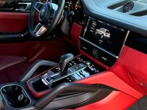 2020 Porsche Cayenne GTS