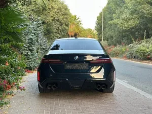 2025 بي أم دابليو ام ٥ Standard