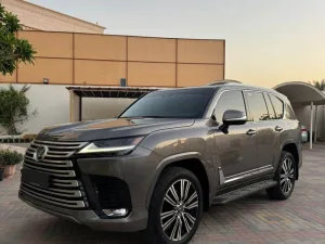2025 Lexus LX600 Premium