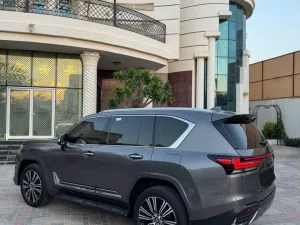 2025 Lexus LX600 Premium