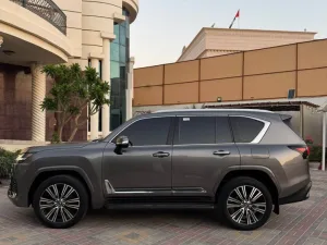 2025 Lexus LX600 Premium