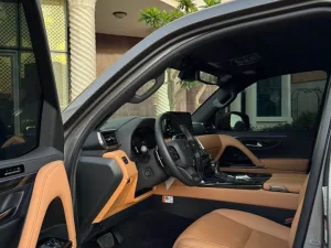2025 Lexus LX600 Premium