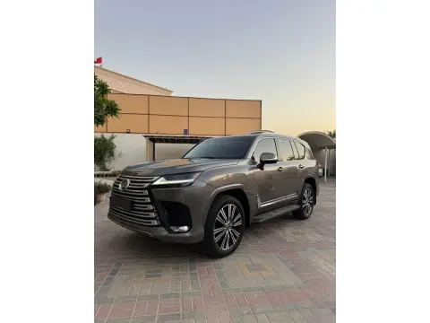 2025 Lexus LX600 Premium