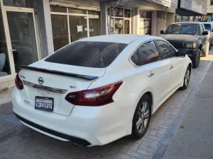 2017 نيسان آلتيما SR