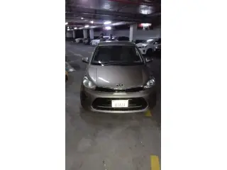 2020 Kia Pegas في Dubai سيارة مستعملة
