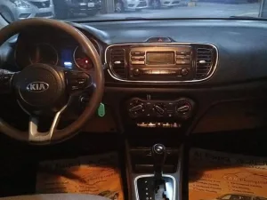 2020 كيا بيجاس LX