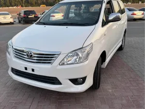 2015 Toyota Innova 2.7 GX 8 ST