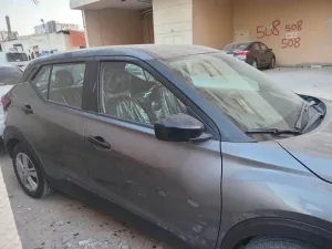 2021 Nissan KICKS S