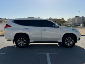 2019 Mitsubishi Montero XLS