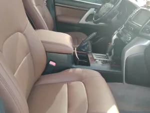 2015 Toyota Land Cruiser VXR