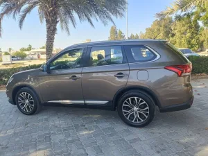 2016 Mitsubishi Pajero GLS