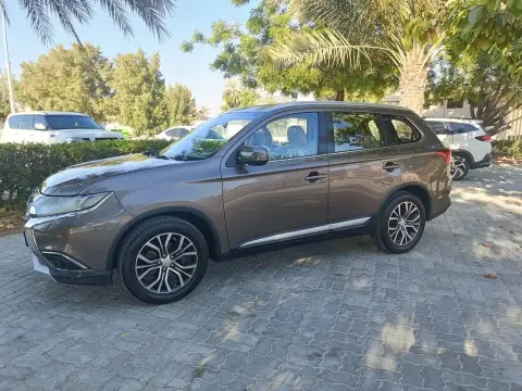 2016 Mitsubishi Pajero GLS