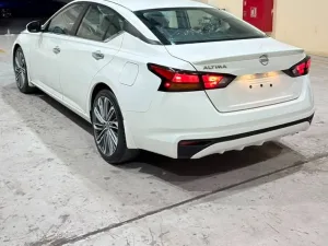2022 نيسان آلتيما SV